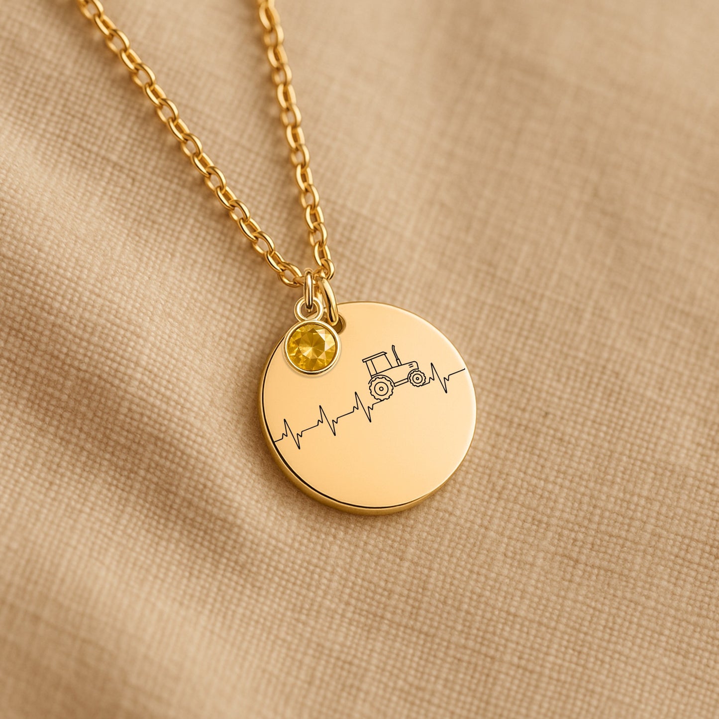 Personalisierter Traktor Anhänger mit Kette - das perfekte Geschenk für Landwirtinnen Der Faun Design®
