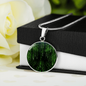 Matrix Code Halskette im Cyberpunk Stil mit Gravur - Futuristischer Schmuck für Hacker und Mathematiker, grüne Matrix Schmuck