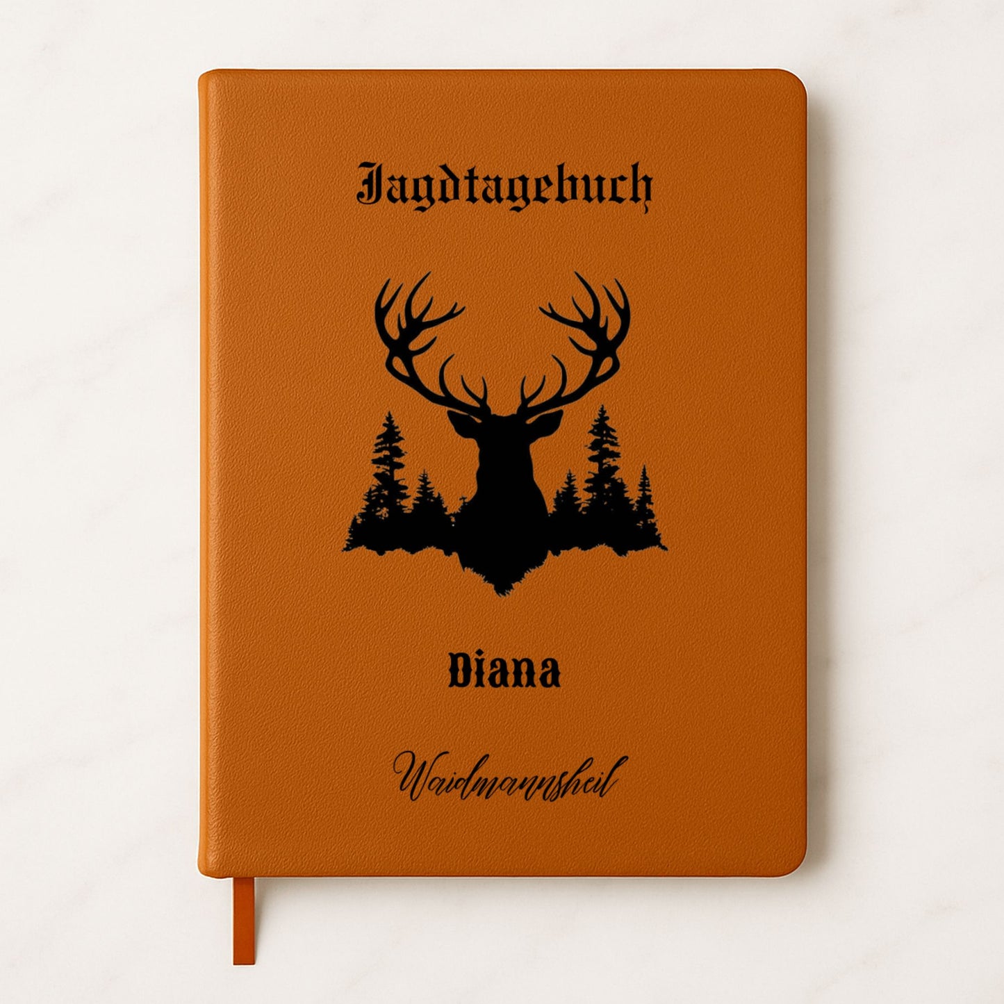 Jagdtagebuch "Weidmannsheil" aus veganem Leder mit 200 linierten Seiten, elastischem Verschlussband und Lesezeichen. Personalisierbar mit Deinem Namen. Perfekt für Jagderlebnisse und Erinnerungen – nachhaltig, hochwertig und handlich im A5-Format.