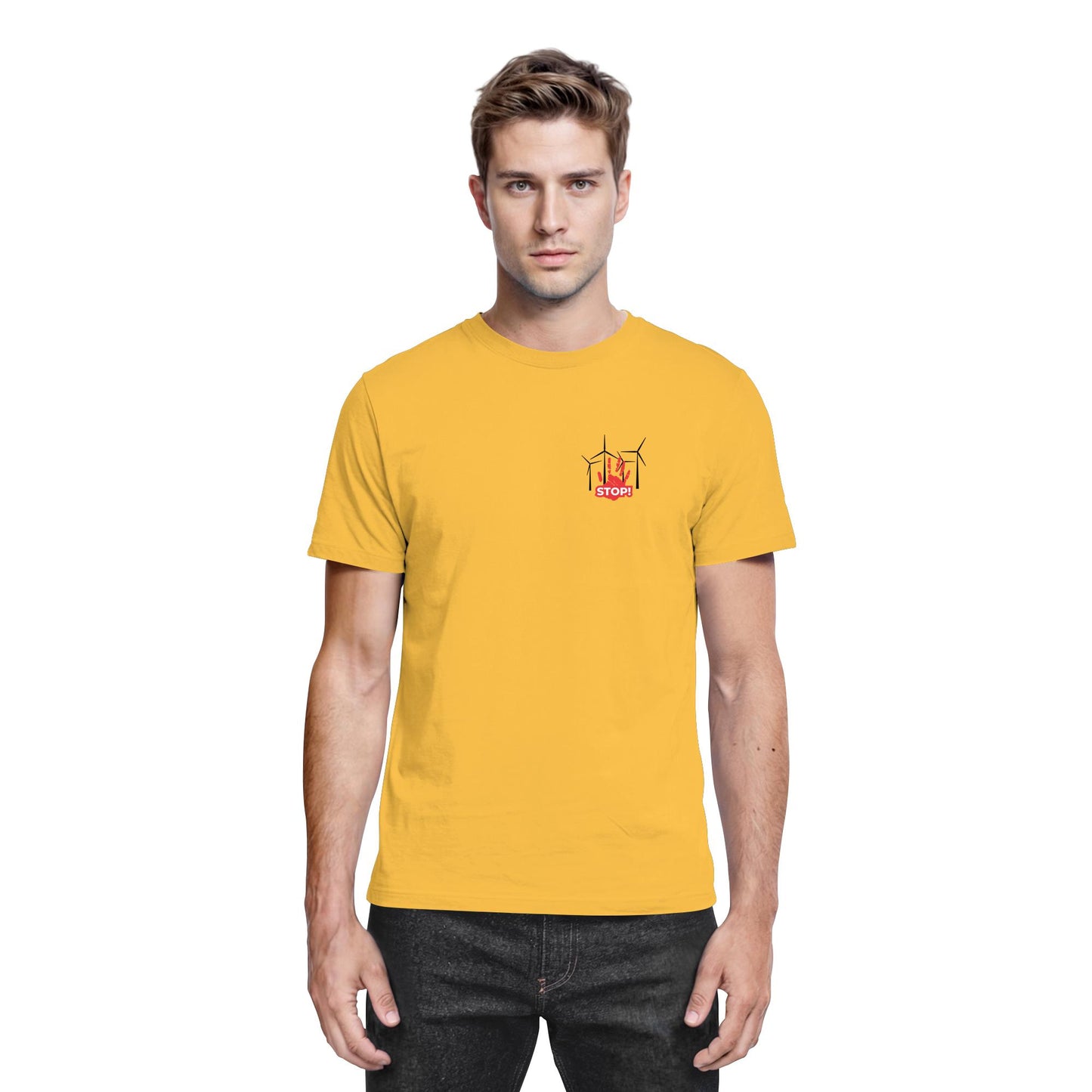 Premium Shirt mit Motiv aus 4 Windrädern und einer roten Hand mit dem Schriftzug „STOP!“ davor; Statement-Shirt aus 100 % Baumwolle, Regular Schnitt, klares Zeichen gegen Windkraftanlagen, gegen Windkraft im Wald, für Windpark Gegner und Kritiker der Stromerzeugung durch Windkraft.; Windkraftanlage,
gegen Windkraft im Wald,
gegen Windkraftanlagen,
Windpark Gegner,
Stromerzeugung Windkraft,