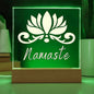 Acryl Namaste Schild: Yoga Tischdekoration & Geschenk für Frauen, Buddha Kunst, LED-beleuchteter Holzsockel mit Yoga Bild, Meditation Dekor