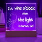 Wein Geschenk Acrylbild 'It's wine o'clock when the light is turned on!', Premium-Acryl mit Druck, stilvolle Tischlampe, Geschenkidee