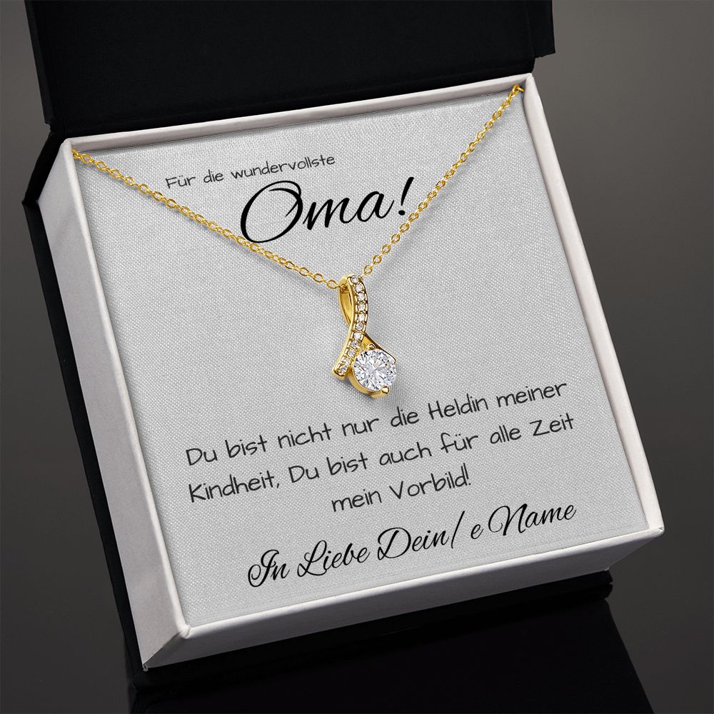 Halskette in Geschenkbox mit personalisierter Grußkarte: „Für die wundervollste Oma! Du bist meine Heldin und mein Vorbild.“ Perfekt als Oma Geburtstag Geschenk, Oma Weihnachtsgeschenk oder Schmuckgeschenk Oma. Stilvoll danke schön sagen – ein personalisiertes Geschenk Oma.