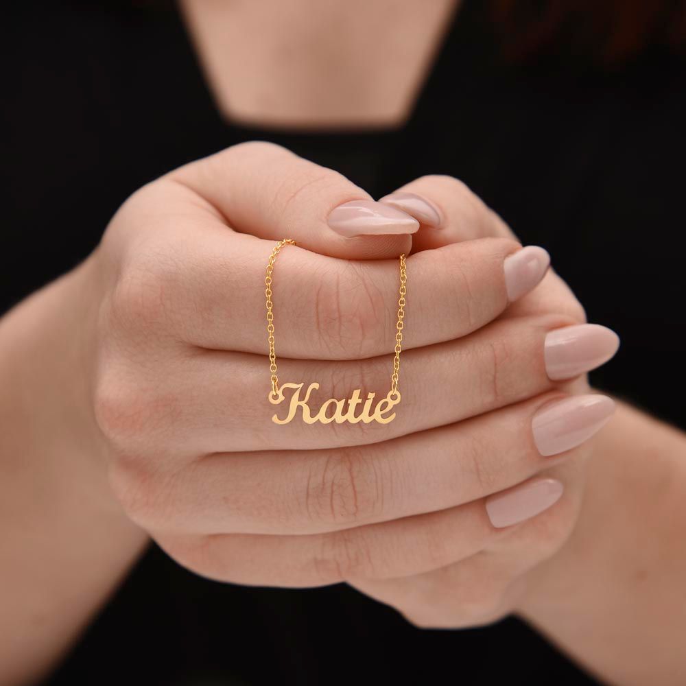 Namenskette für Deine Freundin - Geschenk zum Jahrestag oder zum Heiratsantrag