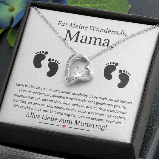 Herz-Halskette mit Zirkonia: Die beste Geschenkidee für den ersten Muttertag einer schwangeren Mama mit süßem Baby-im-Bauch-Spruch Muttertag Geschenk, Muttertag schwanger, Baby im Bauch Spruch, Geschenkidee Mama, Bald Mama Geschenk, Geschenk Schwangerschaft, Schmuck zum ersten Muttertag, 1 Muttertag Geschenk, Beste Mama Geschenkidee, Schwangerschaft Sprüche, Schwanger trotz Periode, bald Mama Geschenke, Mama Kind Sprüche