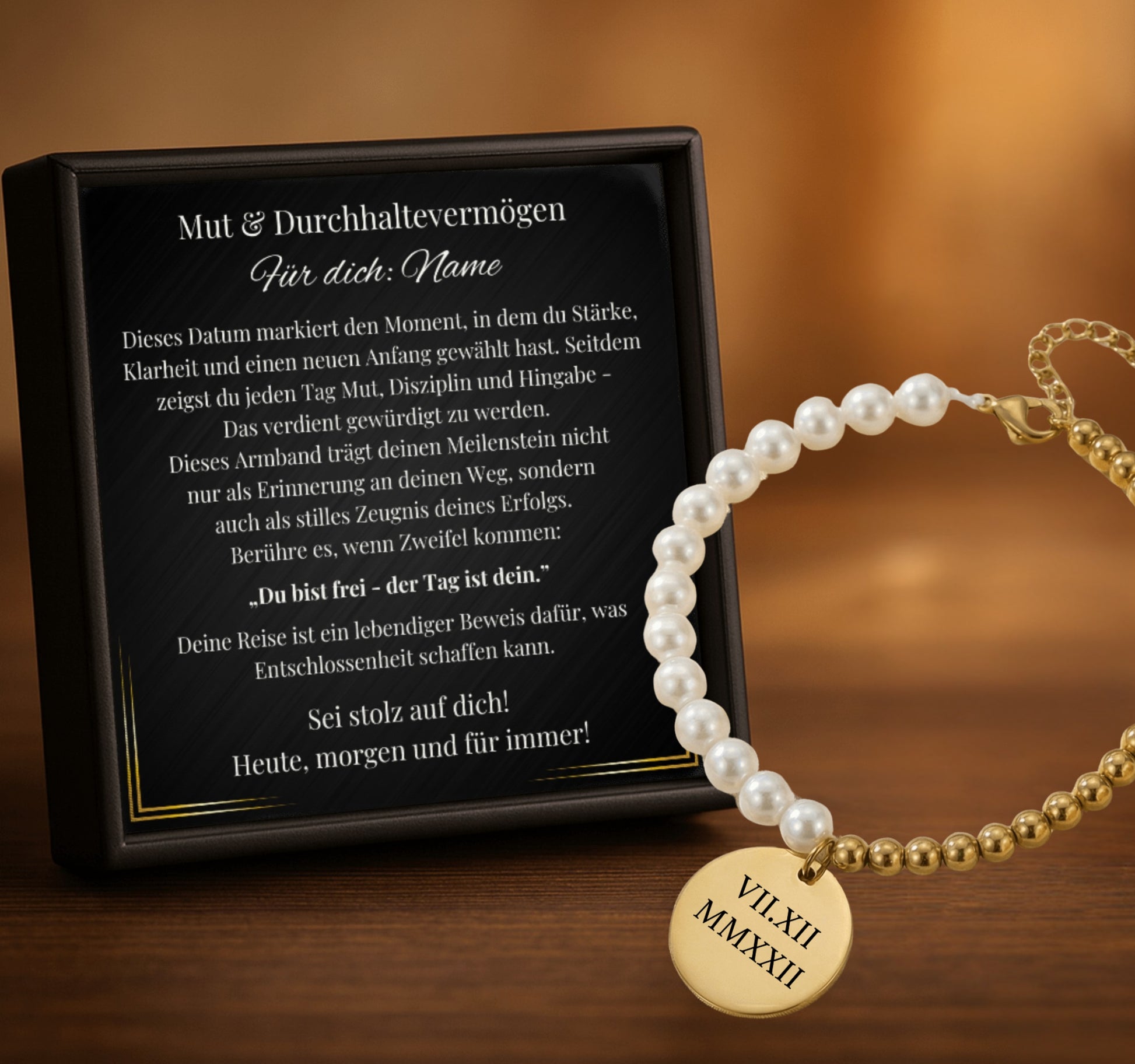 Nüchternheit Armband für Frauen mit Perlmuttperlen 6 mm, 18k vergoldeten Edelstahlperlen 4 mm, Münzanhänger 20 mm Gravur Vorder- & Rückseite – Geschenk für 1 Jahr nüchtern, Nüchternheitsjubiläum, AA Geschenk, Freiheit Schmuck, Mutmacher Armband, Sobriety Bracelet, hypoallergen, anlaufbeständig, personalisiert