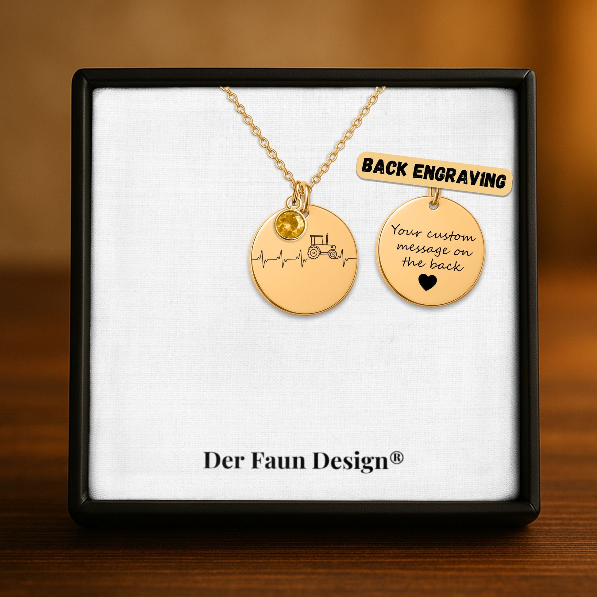 Personalisierter Traktor-Anhänger mit Herzschlag-Motiv und Geburtsstein an verstellbarer Kette, 20x20 mm Anhänger mit Lasergravur, Edelstahl in Silber, 18K vergoldet oder 18K rosévergoldet, ideal als Hochzeitsgeschenk, Geburtstagsgeschenk oder Geschenk für Landwirtschaft und Trecker-Fans, Rückseitengravur bis 50 Zeichen, handgefertigt auf Bestellung