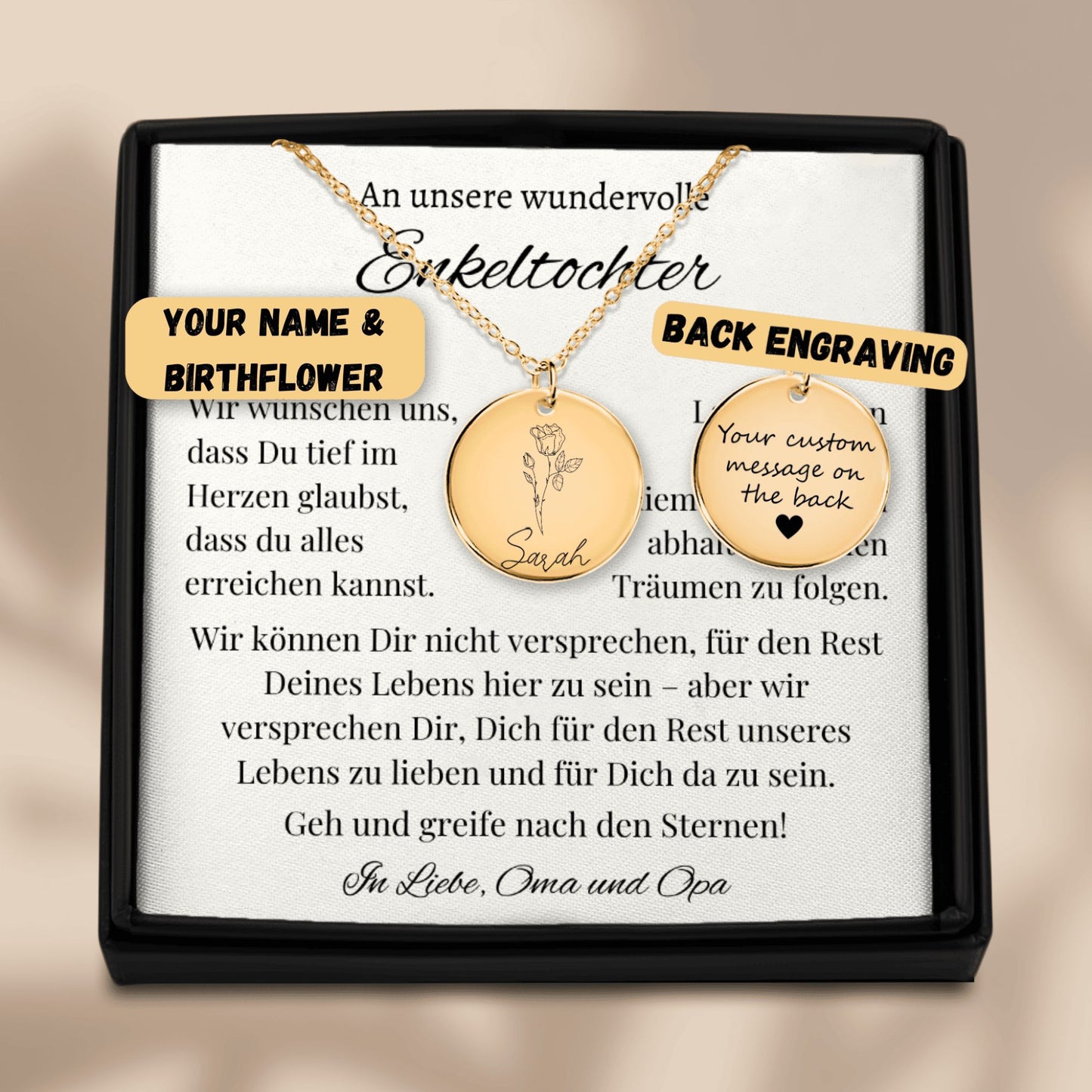 Personalisierte Geburtsblumen-Halskette für Enkeltochter von Oma & Opa: runder Anhänger 20 mm Durchmesser aus hochwertigem Edelstahl in Silber, 18K Gold- oder Roségold-Beschichtung, graviert mit zarter Geburtsblume und dem Namen der Enkelin. Rückseite optional mit Gravur (z. B. ‚In Liebe, Oma & Opa‘). 45 cm Kette + 5 cm, hypoallergen & anlaufbeständig. Präsentiert in eleganter Schmuck-Geschenkbox mit Satinbett und Grußkarte, Geschenk zur Taufe, Geburtstag, Konfirmation, Schulabschluss.