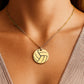 Personalisierte Volleyball-Halskette aus Edelstahl mit graviertem Ball-Anhänger in schwarzer Schmuckbox – perfektes Abschiedsgeschenk für Spieler, Team oder Verein