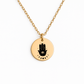 Personalisierte Hamsa Kette mit Anhänger mit Gravur einer Hand mit Auge, präsentiert in eleganter schwarzer Schmuckbox. Ideal als Geschenk für geliebte Menschen mit Schutz-Botschaft.