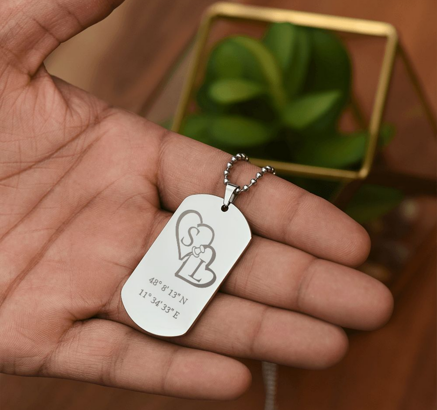 Paar Geschenk Personalisiert mit Gravur - Herzanhänger & Dog Tag Anhänger mit Initialen und Koordinaten - Gravur GPS-Koordinaten