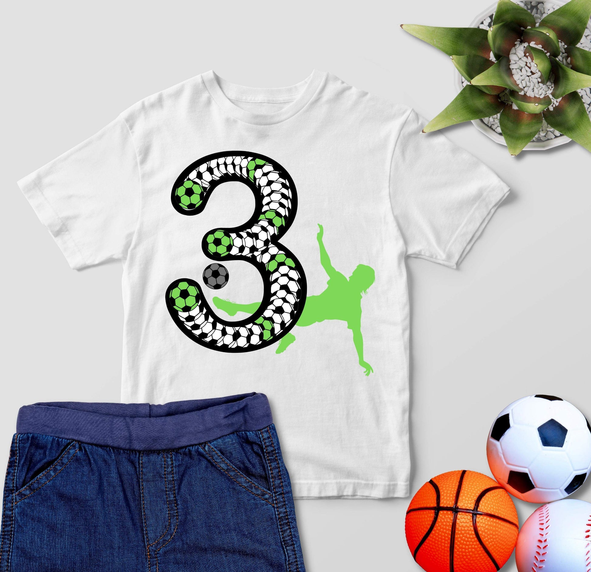 3. Geburtstag Outfit - Fußball - Kids Premium Shirt-3 Jahre,3.Geburtstag,drei Jahre alt,dreijährig,dritter Geburtstag,fußball,fußballer,geburtstag,geburtstagsgeschenk,geburtstagsoutfit,Geschenk,geschenkidee,jungen,kleinkind,mädchen,perfekte grafik,rasenballsprot,trendy,unisex,wunderschönes Design