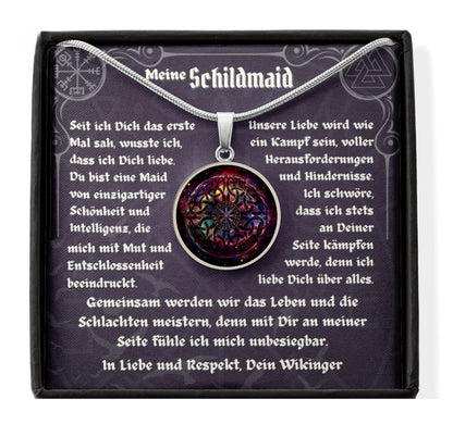 Nordische Halskette mit Gravur: Wikinger Schmuck mit Vegvisir Anhänger - Personalisierte Kette als Hommage an Deine Schildmaid Walküre