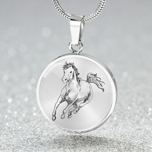 Rennpferd Halskette mit Gravur - Edles Pferd Anhänger als perfektes Pferdegeschenk für Mädchen - Pferde Schmuck und Andenken