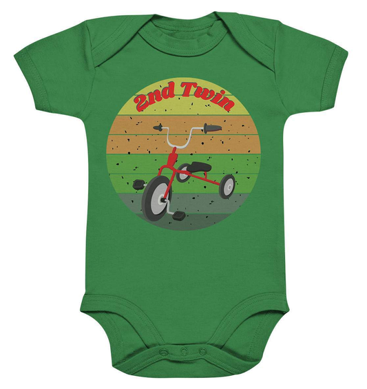 Zwillings Outfit - Zweiter Zwilling Dreirad - Baby Bodysuit-bid twin,dreirad,eineiige zwillinge,Geschenk,Geschenkidee,geschwister,geschwisteroutfit,jungen,kinder,liebe,lieblingsteil,mädchen,perfekte grafik,rotes dreirad,trendy,verwechseln,Vintage,Vintage style,wunderschönes Design,zweieiige zwillinge,zweitgeborener,zwillinge,zwillingsjungs,zwillingsmädchen,zwillingsoutfit